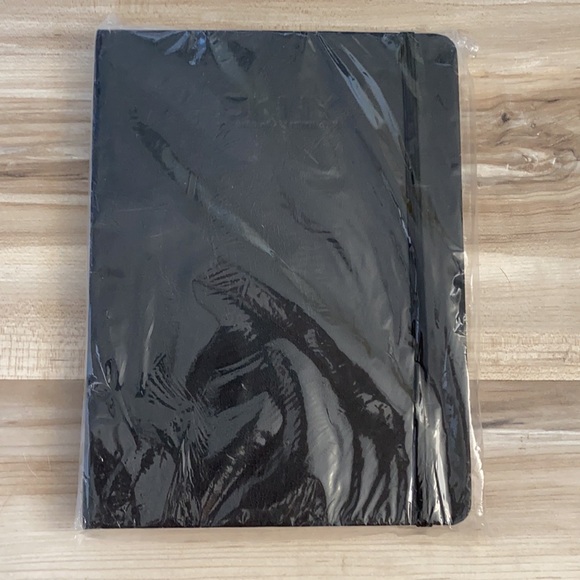 ❤️ DKNY Journal Notebook NWOT - Picture 3 of 8